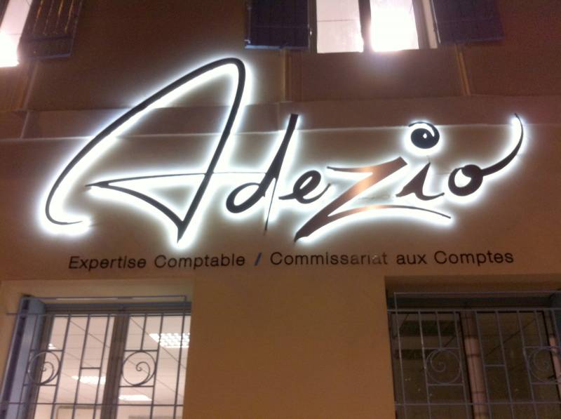 Adezio retroeclairée